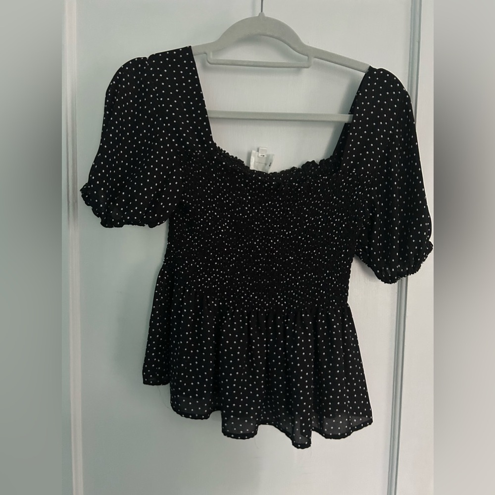 LINE & DOT TOP